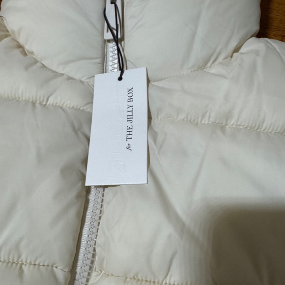 Noize Vegan Puffer Jacket NWT - Avalon - The Jilly Box - Ivory - Size Small - Picture 2 of 7